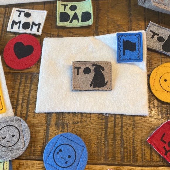 Let’s Play Mail cloth and felt playset!  EUC - Picture 4 of 6